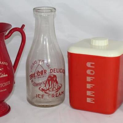 Red Enamel Quality Country Kitchen Water Footed Pitcher,  Vintage Hurst Dairy Rock Springs, Wyo. Quart Milk Jug, Vintage Plastic...