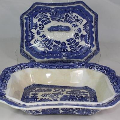 Allerton's "Blue Willow" Antique Covered Vegetable 