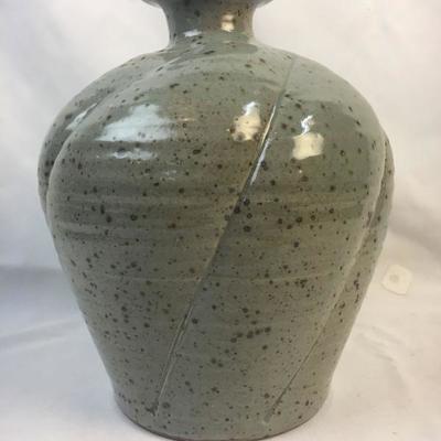Japanese vase
http://carrellestatesales.hibid.com/catalog/130794/may-8th-fine-art-and-antiques-auction/