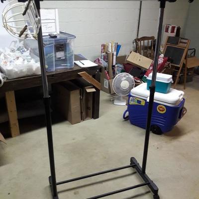 Clothing rack 