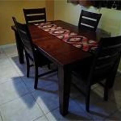 Wood Dining Table & Chairs