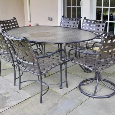 Brown Jordan patio table and chairs