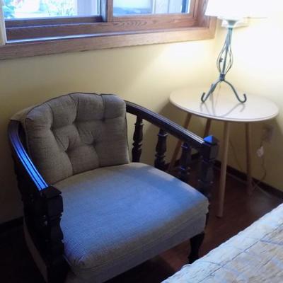 Chair w/ matching upholstery to sectional