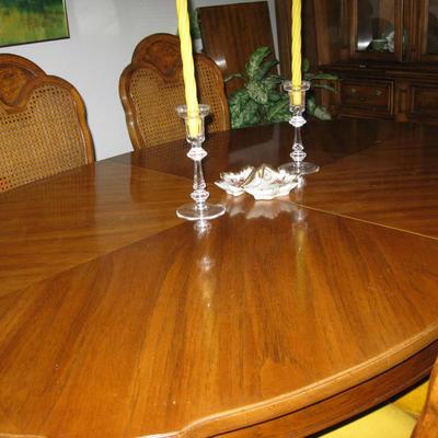 Dining room table, leaf and 6 chairs  BUY IT NOW  $ 175.00
