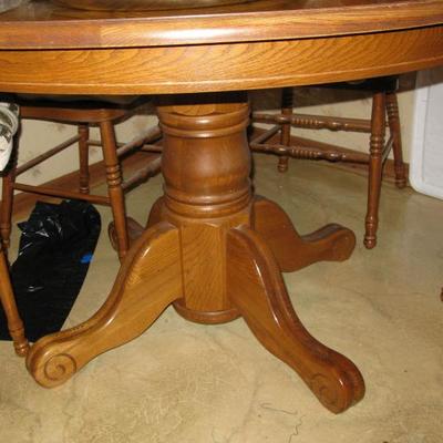 Oak kitchen table and 4 chairs  BUY IT NOW $ 155.00