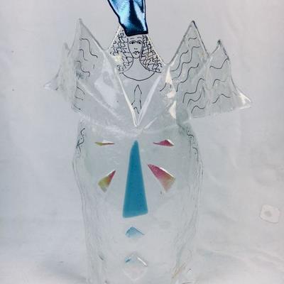 Lisa Willis Glass Angel Sculpture
click the link to learn more and to bid...