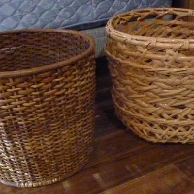 Two woven baskets, larger is 19