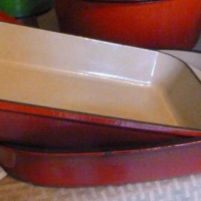Two Le Creuset baking dishes
