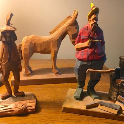 Lot carved wooden figures