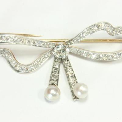 Lot 224: 14K Gold Diamond & Pearl Pin 