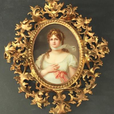 Lot 319: KPM Porcelain Oval Plaque of Queen Louise 