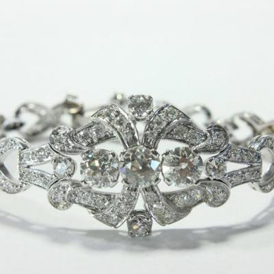 Lot 226: Diamond & Platinum Bracelet 