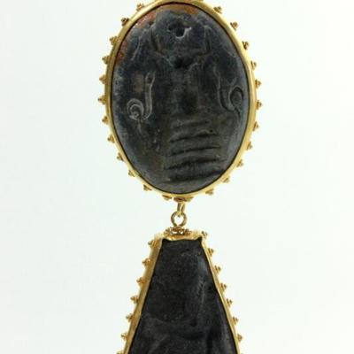 Lot 206: Multi-Section Stone Pendant 