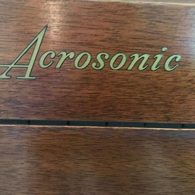 Acrosonic by Baldwin upright piano
Needs tuned 