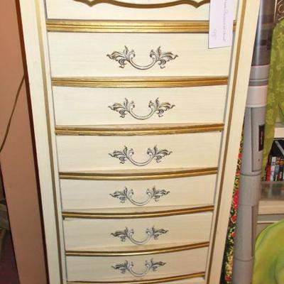 Chest of drawers $75