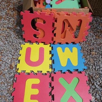 Kid's floor mat All $25
