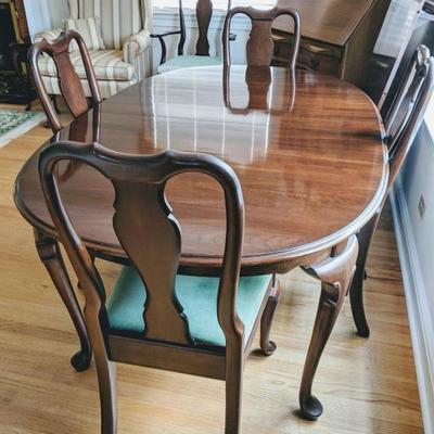 Ethan Allen Table & 5 Chairs
