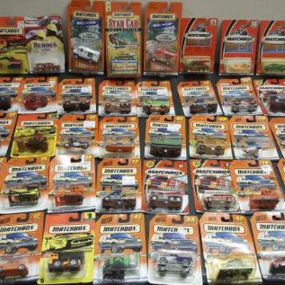 SLC039 Lot of 33 Matchbox Diecast Cars Mixed Lot NIP
