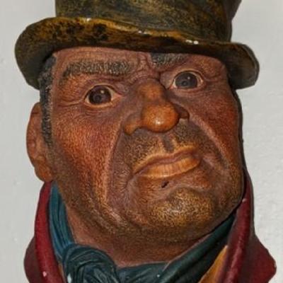 Bill Sikes
Produced 1964 to 1996. Sculpted by Fred Wright. Height 5.5 inches. Forms part of the 10no 'Charles Dickens Series...
