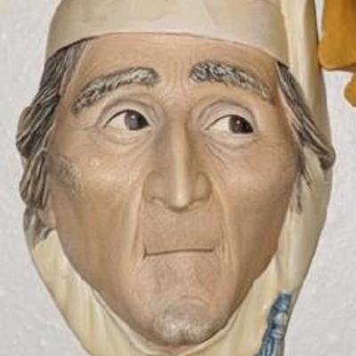 Scrooge
Produced 1981 to 1996. Sculpted be Fred Wright. Height 5.5 inches. Forms part of the 10no 'Charles Dickens Series...