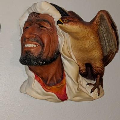 Desert Hawks
Produced 1962 to 1996. Wall Figurine Composite. Sculpted by Fred Wright. Height 7 inches. Common 