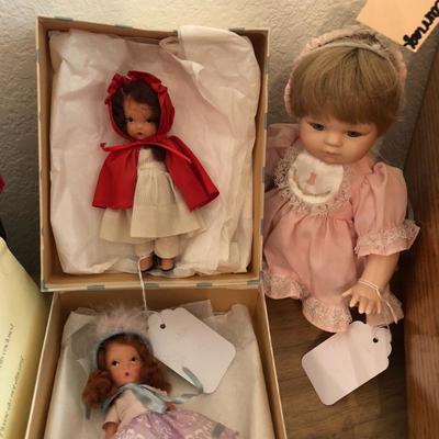 Lots of storybook dolls