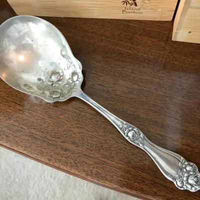 Holmes & Edwards. Silver Plated. Gravy spoon. Asking: $15