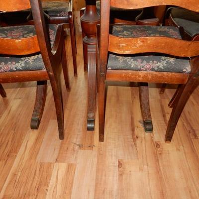 Legs to the dining table in next photo