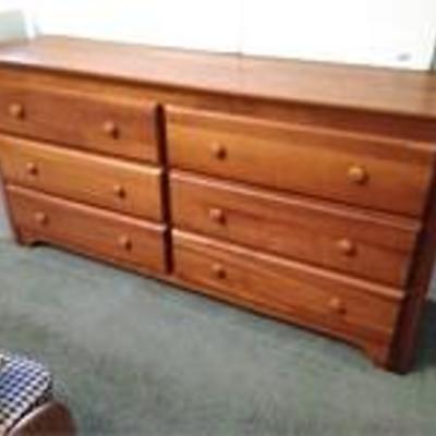 Collier's Solid Wood Dresser