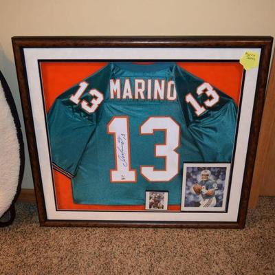 Autographed Miami Dolphins Dan Marino Framed Jersey