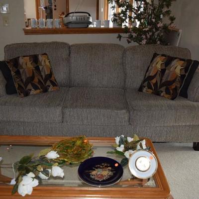 Sofa, pillows, home decor, coffee table