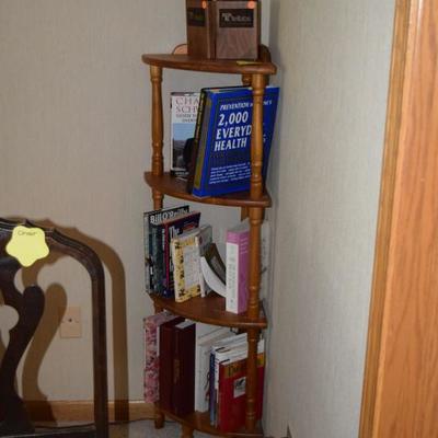 Corner shelf, books