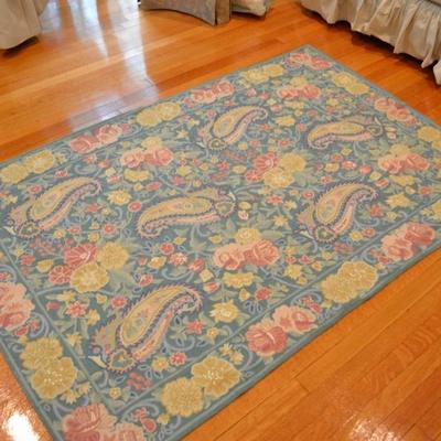 Chain stitched rug, approx. 4' X 6'