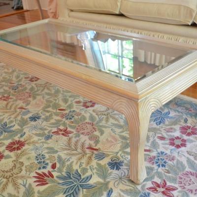 Buying & Design coffee table