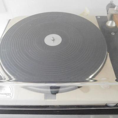 Thorens turntable model TD-121