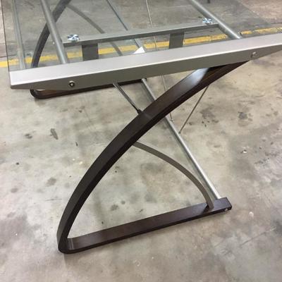 Computer desk
