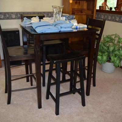 Table w 2 Chairs &  2 Stools