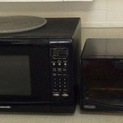 VKE095 Panasonic Microwave & DeLonghi Elite Toaster Oven
