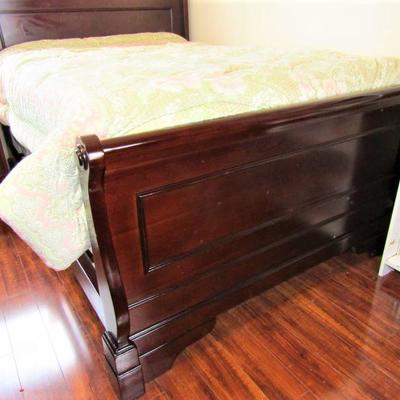 CHERRY FINISH DOUBLE SLEIGH BED WITH ORGANIC COTTON MATTRESS 