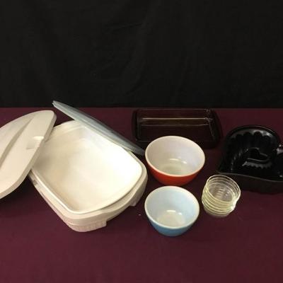 Corningware and Pyrex Pieces