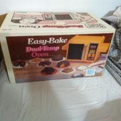 Toy- Easy Bake Oven
