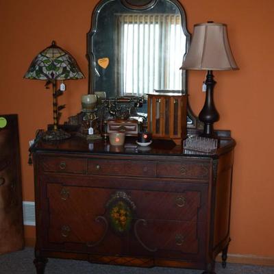 Vintage dresser, lamps, mirror, decor