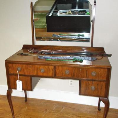 Dresser with mirror $220
42 X 20 X 56