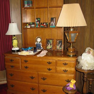 maple chest and hutch  BUY IT NOW  $ 85.00
