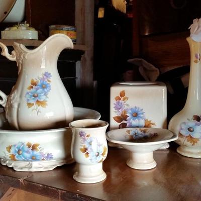 Haeger grouping pottery