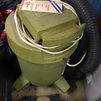 Shop vacuum 