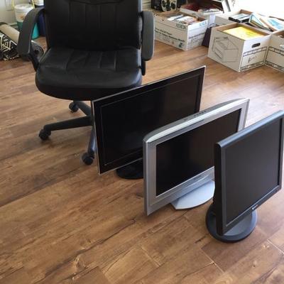 Monitors, office chair and supplies