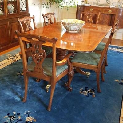 Henredon Dining Set, Table, Chairs, Sidboard and China Cabinet 