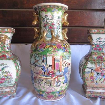 Gorgeous Asian vase collection