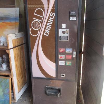 Cold Drink vending machine